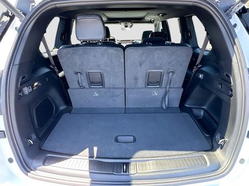 New 2026 Jeep Grand Cherokee L Limited RWD image 5