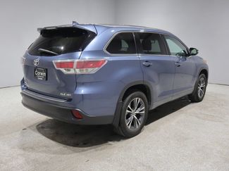 Used 2016 Toyota Highlander XLE AWD/4WD video 2