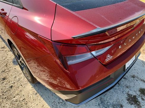 New 2025 Hyundai Elantra Sport image 7
