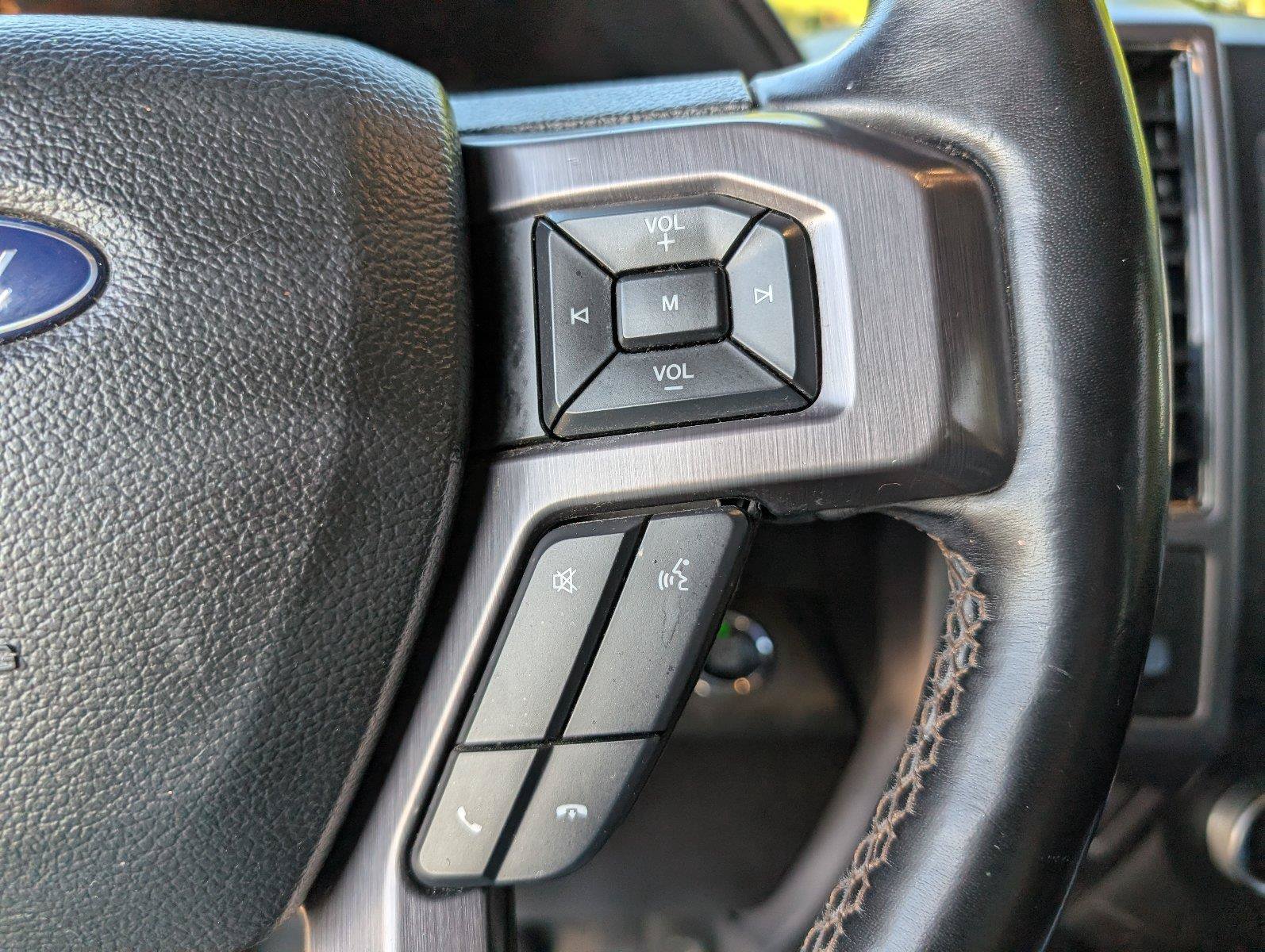 Used 2018 Ford Expedition Platinum RWD image 26