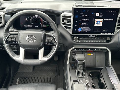 Used 2024 Toyota Sequoia Platinum AWD/4WD image 13