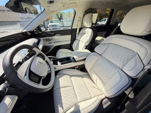 New 2026 Lincoln Nautilus Black Label image 13