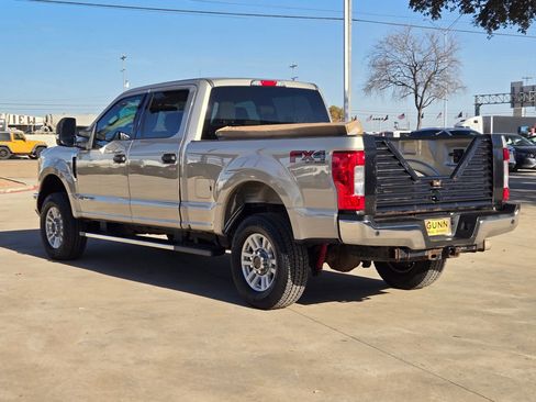 Used 2017 Ford F250 XLT w/ XLT Value Package image 5