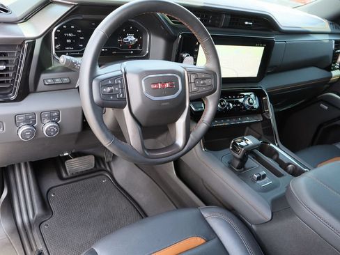 Certified 2025 GMC Sierra 1500 AT4 w/ AT4 Premium Package AWD/4WD image 12