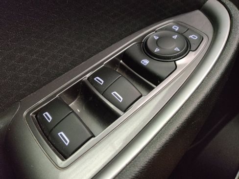Used 2023 Chevrolet Malibu LS FWD image 27
