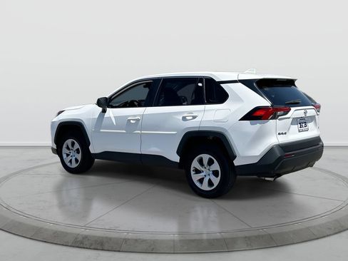 Used 2022 Toyota RAV4 LE w/ Carpet Mat Package (TMS) FWD image 6