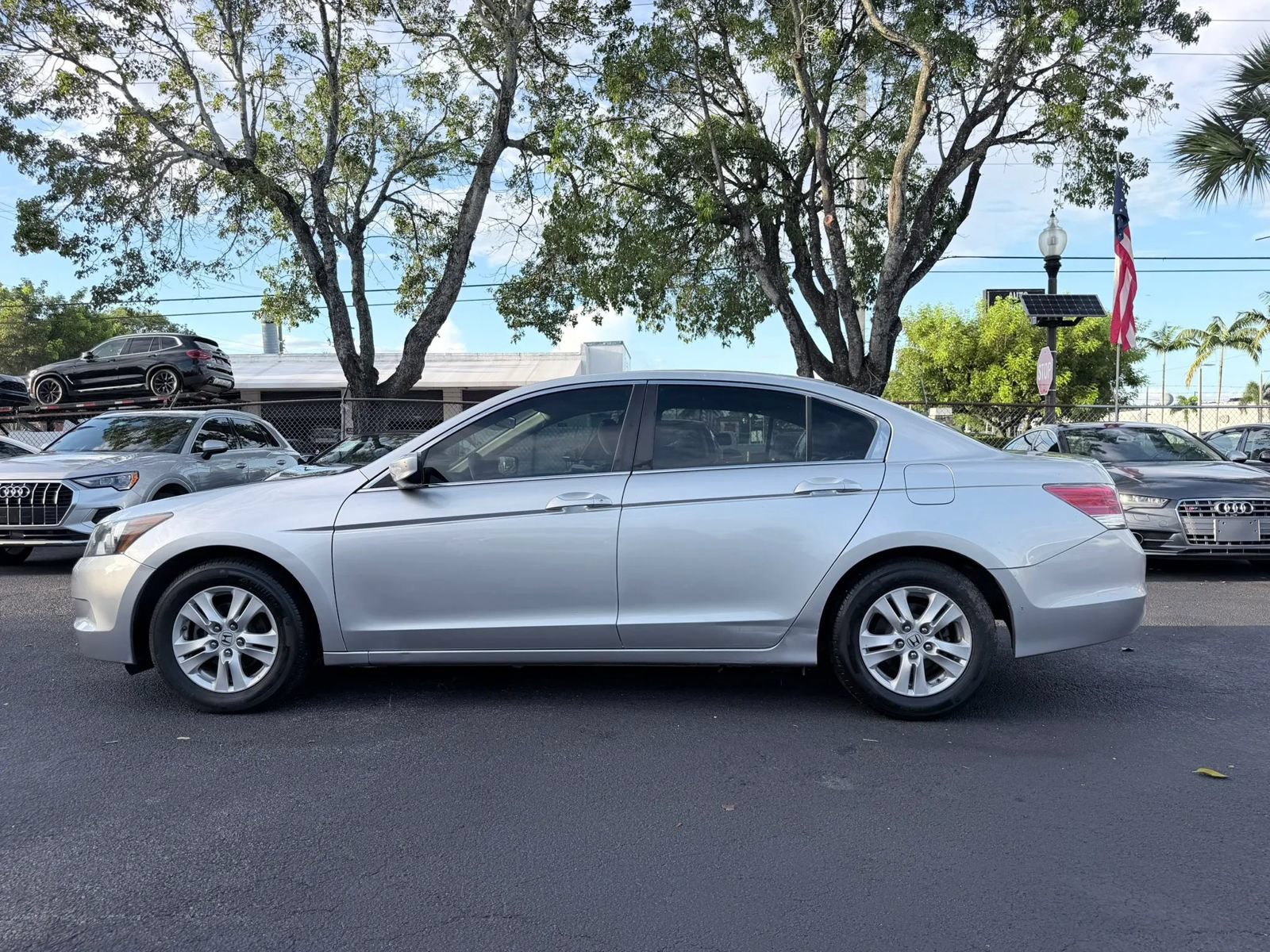 Used 2009 Honda Accord LX-P image 7