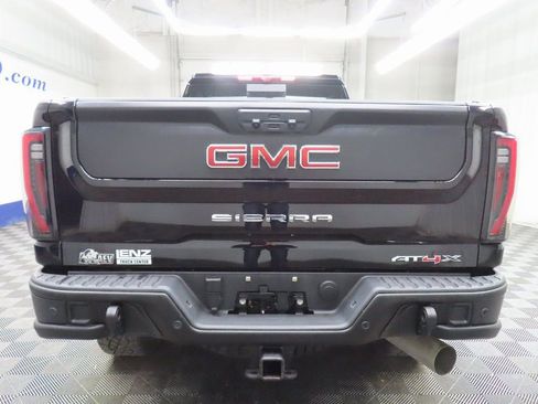 Used 2025 GMC Sierra 2500 AT4X w/ AT4X AEV Edition image 40