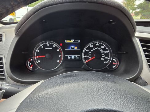 Used 2014 Subaru Outback 2.5i Limited AWD/4WD image 32