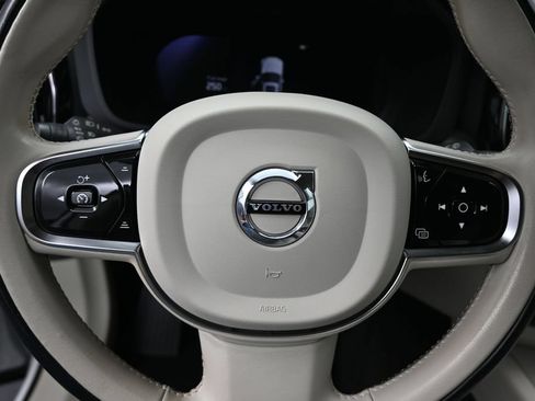 Used 2024 Volvo XC60 B5 Core w/ Protection Package Premier AWD/4WD image 11
