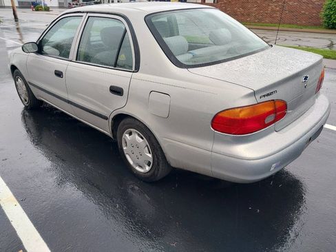 Used 1999 Chevrolet Prizm w/ Preferred Equipment Group 2 FWD image 3