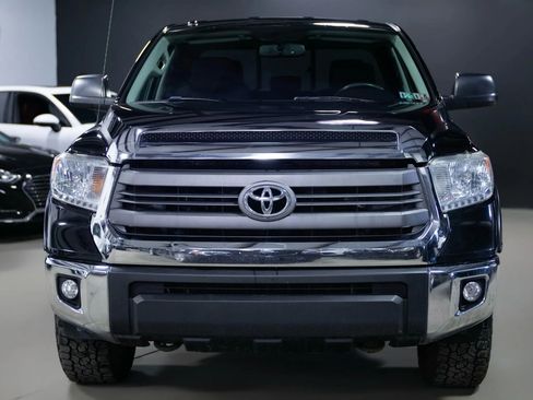 Used 2015 Toyota Tundra SR5 w/ TRD Off Road Package image 4