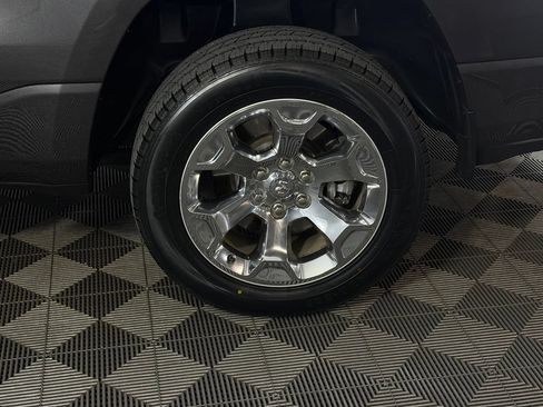 Used 2019 RAM 1500 Big Horn AWD/4WD image 18