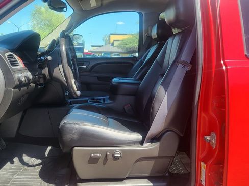 Used 2011 GMC Sierra 2500 SLT w/ SLT Convenience Package AWD/4WD image 25