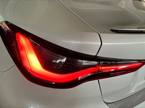 Used 2023 BMW 430i Coupe w/ M Sport Package image 28