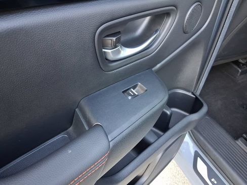 Used 2024 Honda Pilot TrailSport image 14