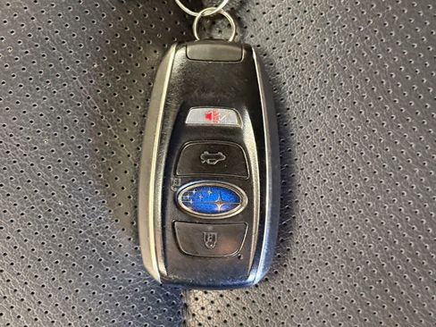 Used 2018 Subaru Outback 2.5i Limited AWD/4WD image 21