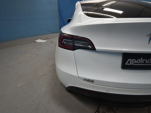 Used 2020 Tesla Model Y Performance image 35