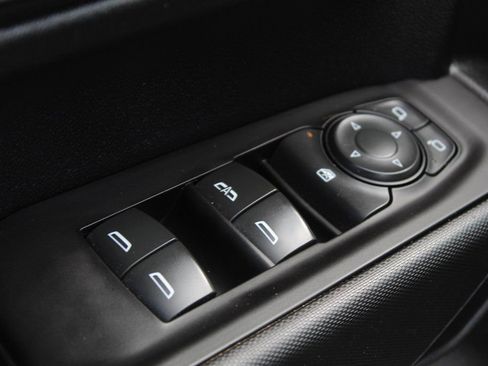 Used 2020 Chevrolet Silverado 1500 Custom w/ Custom Value Package image 30