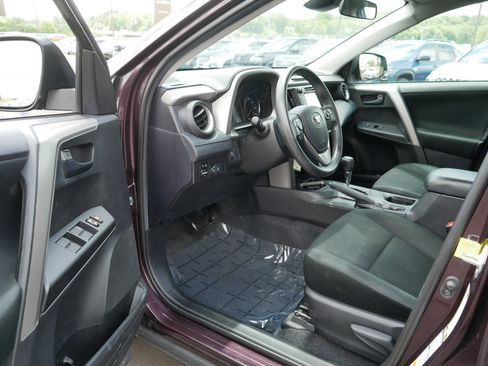 Used 2018 Toyota RAV4 LE w/ All Weather Liner Package AWD/4WD image 11