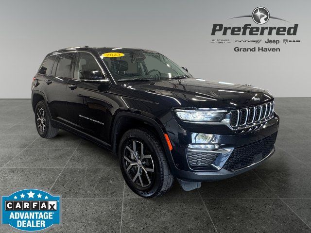 Used 2023 Jeep Grand Cherokee Limited w/ Luxury Tech Group II AWD/4WD image 1