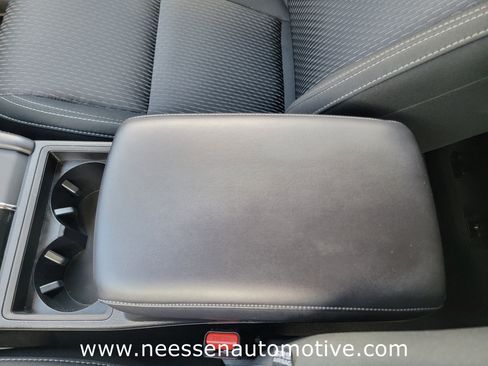 Used 2024 Mitsubishi Outlander ES image 25