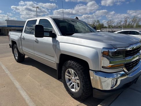 Used 2018 Chevrolet Silverado 1500 LT w/ All Star Edition image 2