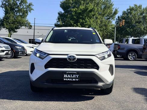 Used 2025 Toyota RAV4 XLE FWD image 6