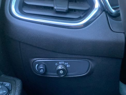 Used 2024 Chevrolet Equinox LT image 23