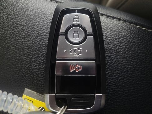 Used 2018 Ford Fusion S FWD image 32