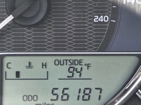 Used 2015 Toyota Corolla L FWD image 4