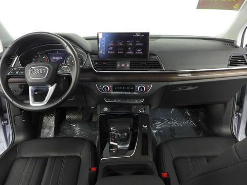 Used 2023 Audi Q5 2.0T Premium w/ Convenience Package AWD/4WD image 25