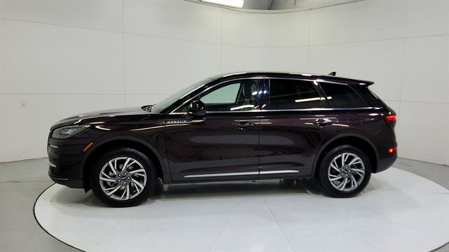 Used 2023 Lincoln Corsair FWD image 5
