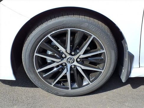 Used 2022 Toyota Camry SE w/ Convenience Package image 6