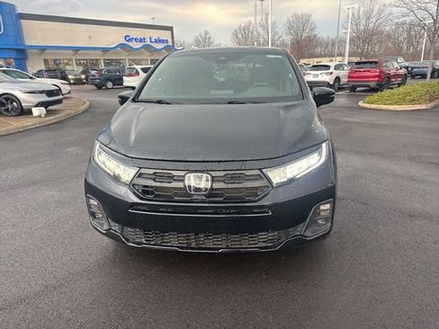Used 2025 Honda Odyssey Sport-L image 3