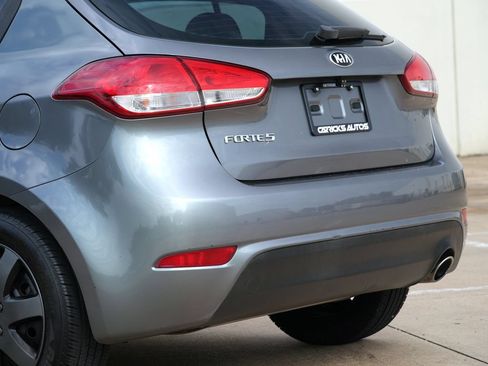 Used 2016 Kia Forte LX FWD image 32