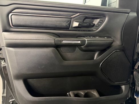 Used 2022 RAM 1500 Limited w/ Body-Colour Bumper Group AWD/4WD image 11