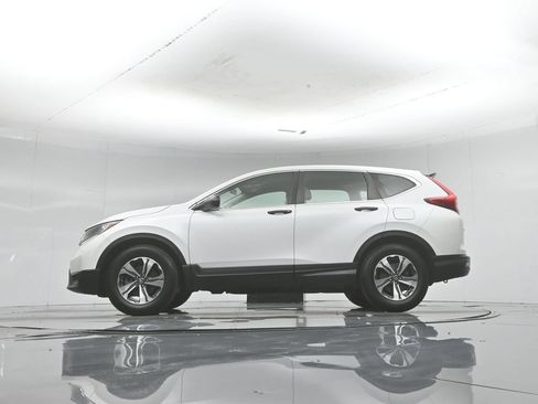 Used 2019 Honda CR-V LX image 7