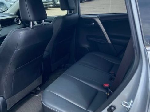 Used 2015 Toyota RAV4 Limited AWD/4WD image 6