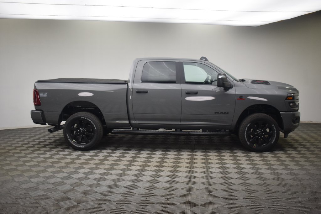 New 2027 RAM 3500 Big Horn AWD/4WD image 3