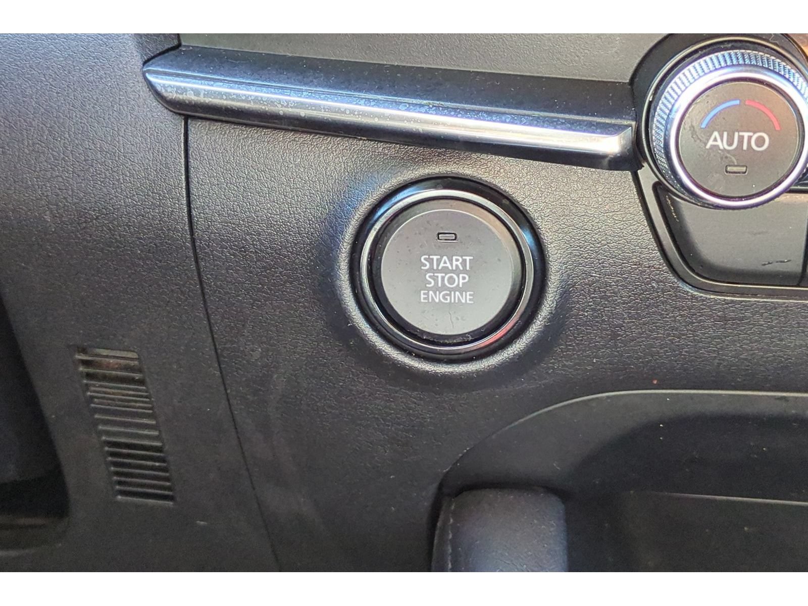 Used 2024 MAZDA MAZDA3 s FWD image 19
