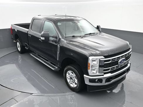 Used 2025 Ford F250 XLT AWD/4WD image 18