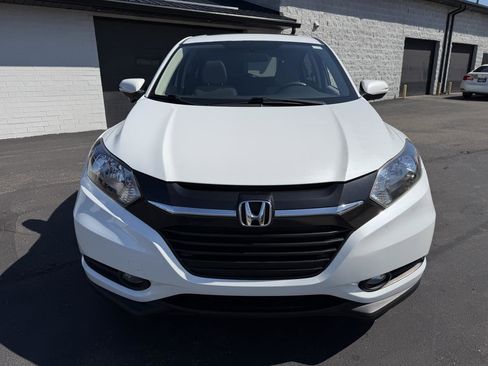 Used 2017 Honda HR-V EX image 7