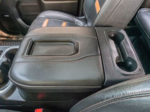 Used 2021 GMC Sierra 2500 AT4 w/ AT4 Premium Plus Package image 32