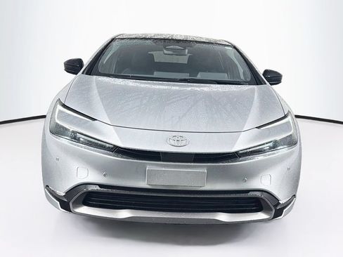 Used 2024 Toyota Prius Limited w/ Limited Premium Package FWD image 2