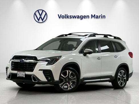 Used 2023 Subaru Ascent Touring AWD/4WD image 1