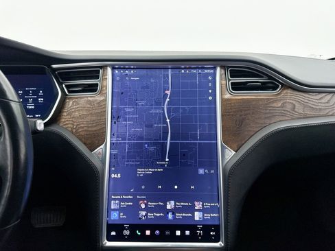 Used 2018 Tesla Model S P100D image 4