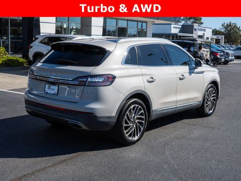 Used 2020 Lincoln Nautilus Reserve w/ Equipment Group 201A image 3