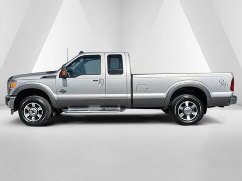 Used 2014 Ford F250 Lariat w/ Lariat Interior Package AWD/4WD image 4