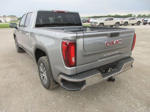 New 2026 GMC Sierra 1500 SLT w/ SLT Convenience Package AWD/4WD image 9